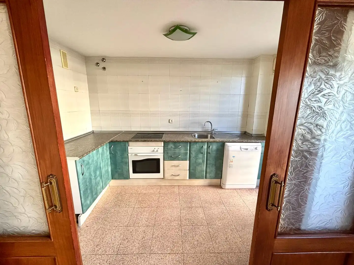 Cuina de Pis en venda en Benalmádena amb Terrassa i Piscina comunitària