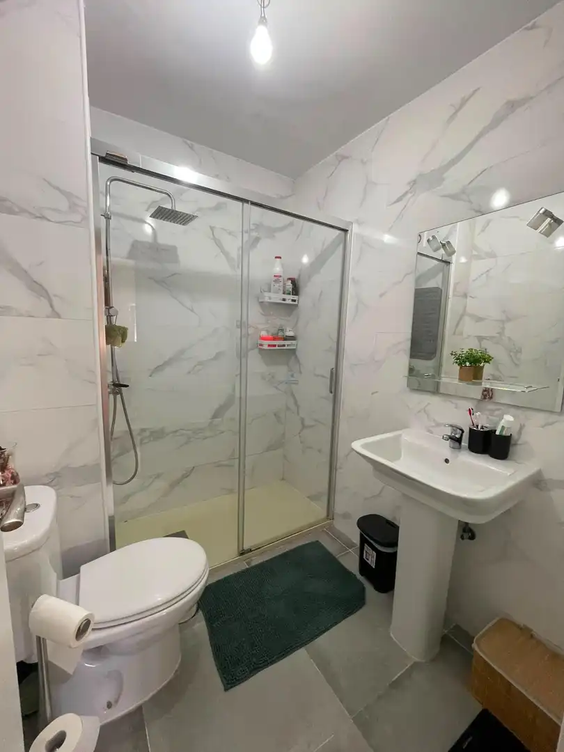 Badezimmer von Wohnung zur Miete in Fuenlabrada mit Terrasse und Balkon