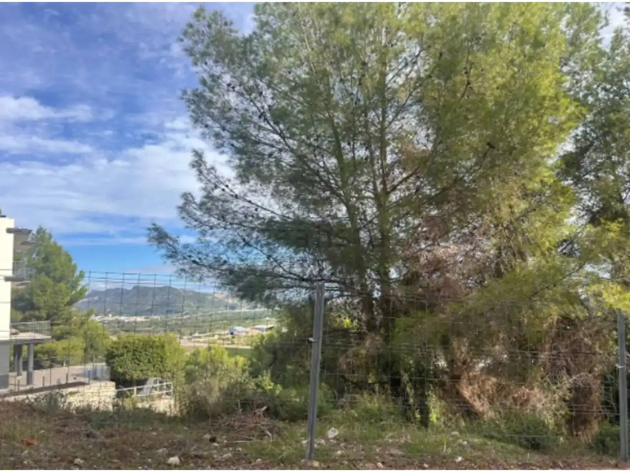 Terreno residencial en venta en Calle Roure 15, imagen 2