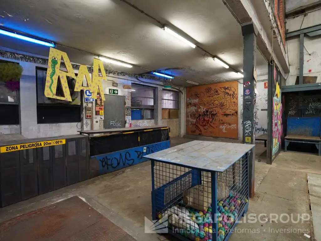 Nave industrial in vendita a Calle Josep Finestres, imagen 34