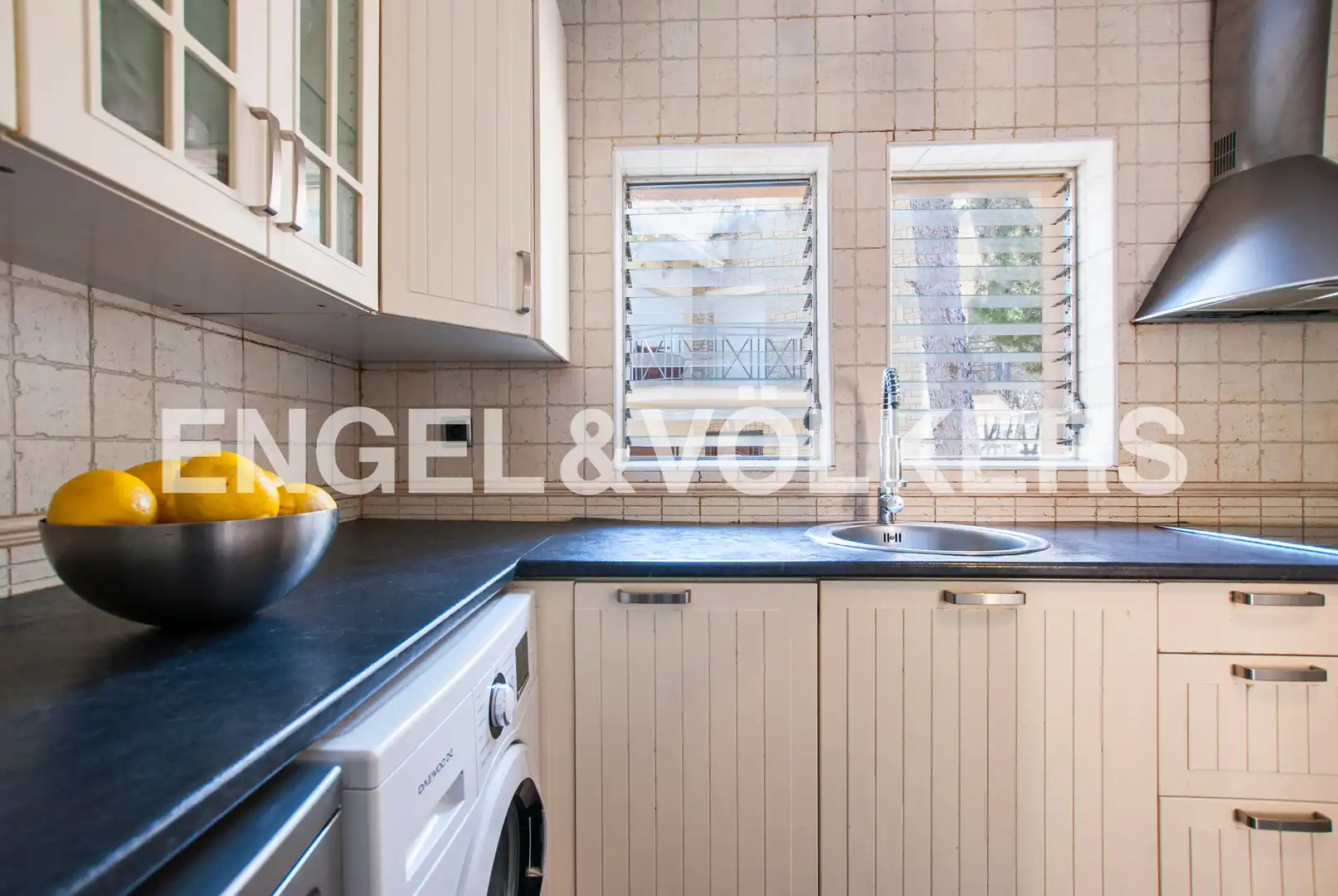 Cuina de Casa o xalet en venda en Salou amb Aire condicionat, Jardí privat i Parquet