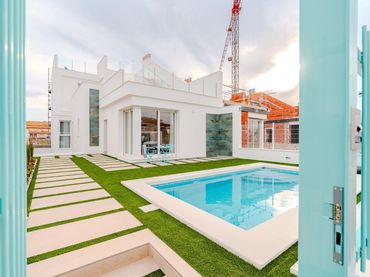Casa aparellada amb piscina en venda a Las Lomas de Rame - Bahía Bella