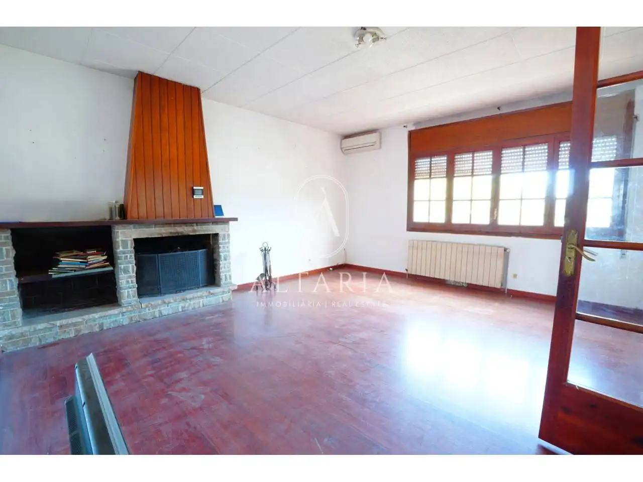Sala de estar de Casa o chalet en venta en Palafolls con Jardín privado, Piscina y Alarma
