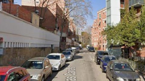 Sabadell  (Barcelona). SIN POSESIÓN “OCUPADO” (no se puede visitar ni hipotecar).