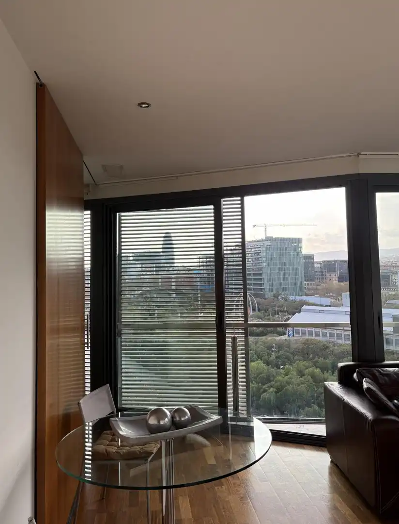 Wohnung zum Verkauf in Barcelona mit Balkon