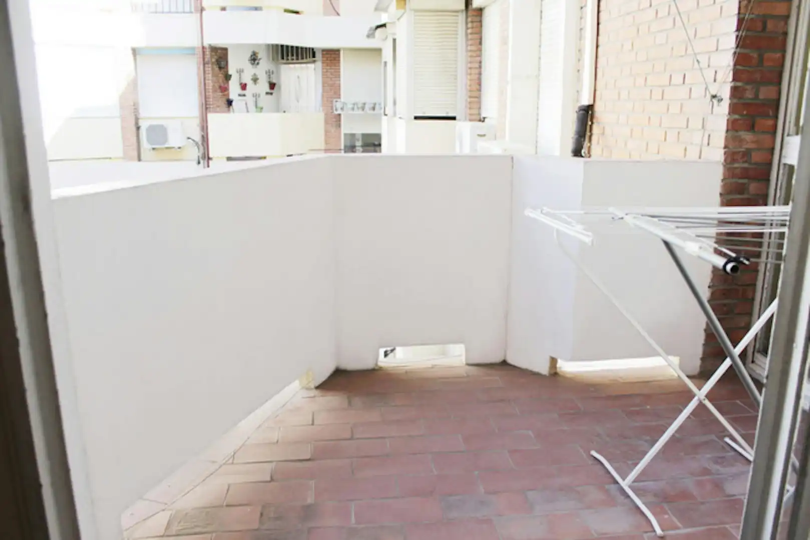 Terraza de Piso para compartir en Sevilla con Amueblado y Lavadora