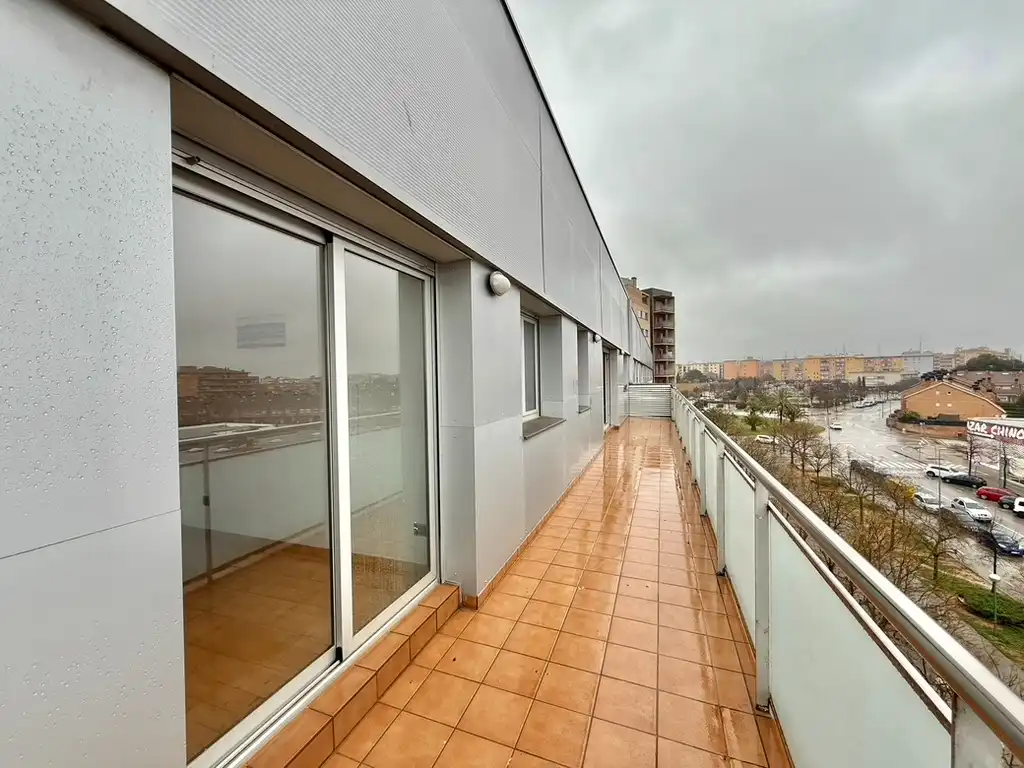 Terrace of Attic for sale in Figueres  with Heating, Parquet flooring and Terrace