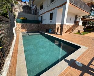 Swimming pool of House or chalet for sale in Castellví de Rosanes  with Heating, Private garden and Terrace