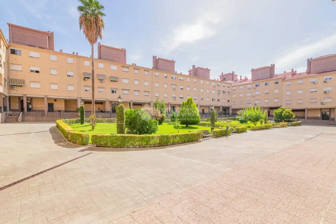 Exterior view of Flat for sale in Granada