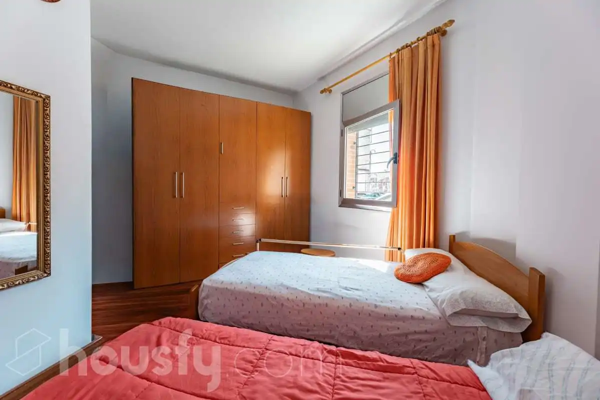 Bedroom of Ground floor for sale in Sabadell  with Air Conditioner, Heating and Parquet flooring