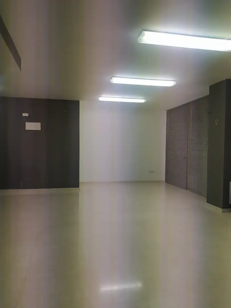Büro mit Aufzug zur Miete in Piscinas, imagen 2