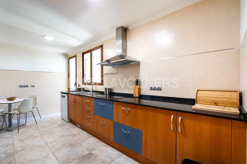 Kitchen of Flat for rent in Valencia  with Air Conditioner, Heating and Terrace