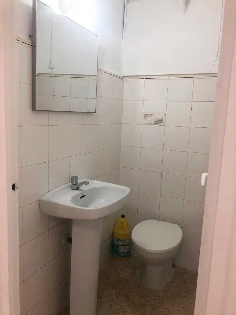 Baño de Local de alquiler en Sant Esteve Sesrovires