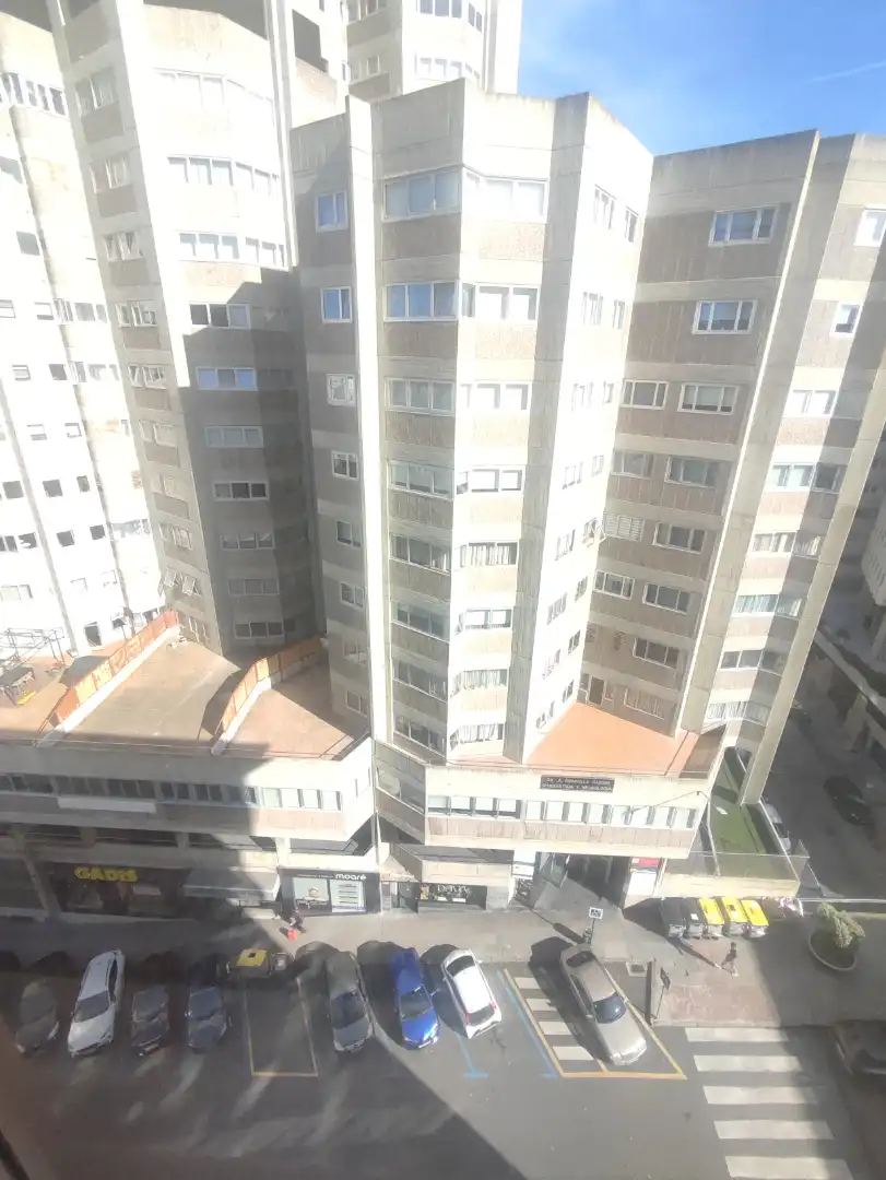 Vista exterior de Pis de lloguer en A Coruña Capital  amb Calefacció, Parquet i Moblat