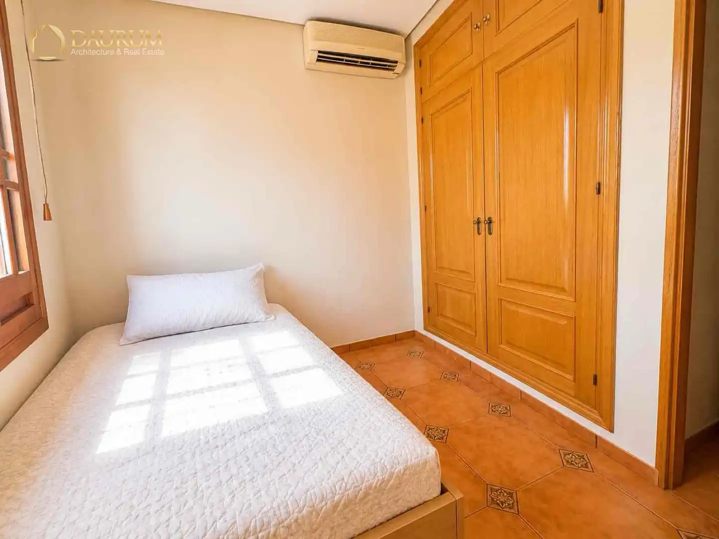 Dormitori de Casa o xalet en venda en Bormujos amb Aire condicionat, Calefacció i Terrassa