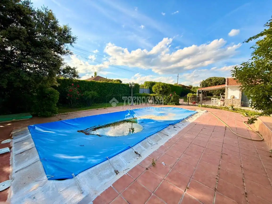 Piscina de Casa o chalet en venta en Serracines con Calefacción, Jardín privado y Terraza