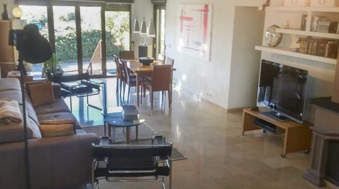 Foto 5 de Apartament en venda a Urbanizaciones, Alicante