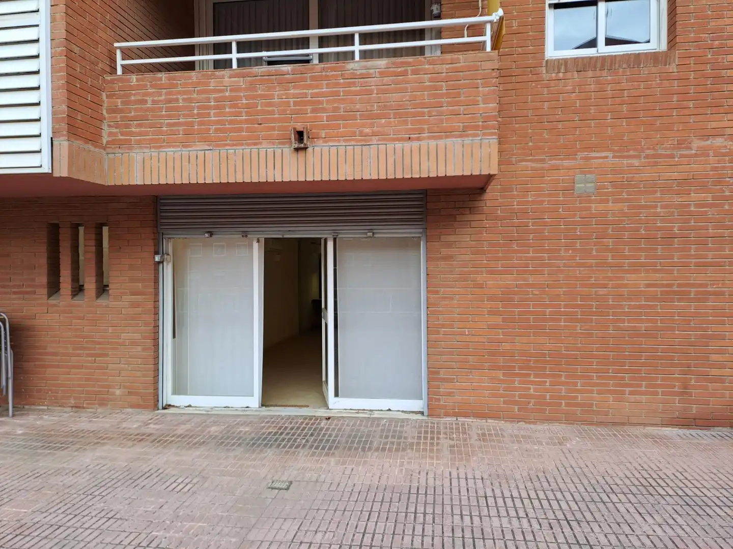 Local de alquiler en Sant Joan Despí con Aire acondicionado