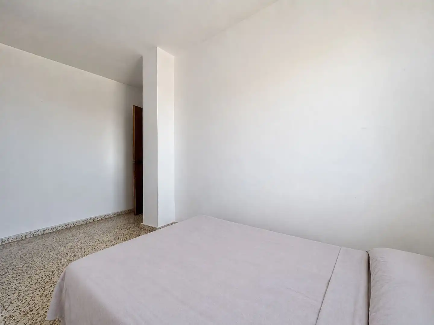 Dormitori de Apartament en venda en Málaga amb Aire condicionat, Balcó i Internet