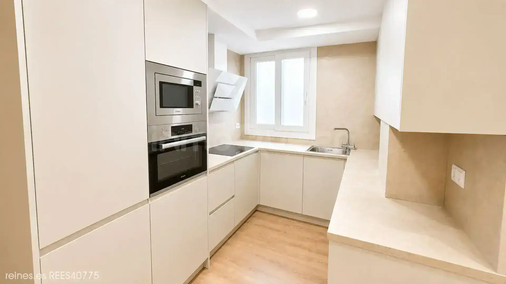 Cocina de Piso de alquiler en Zaragoza con Calefacción y Amueblado