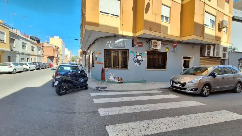 Local de alquiler en Alzira con Aire acondicionado y Amueblado