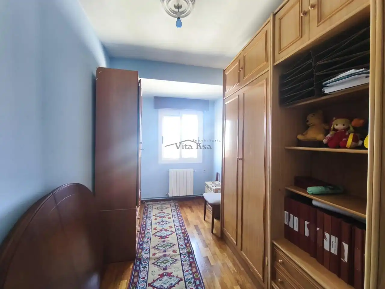 Habitación de Piso de alquiler en Ourense Capital  con Calefacción, Parquet y Amueblado