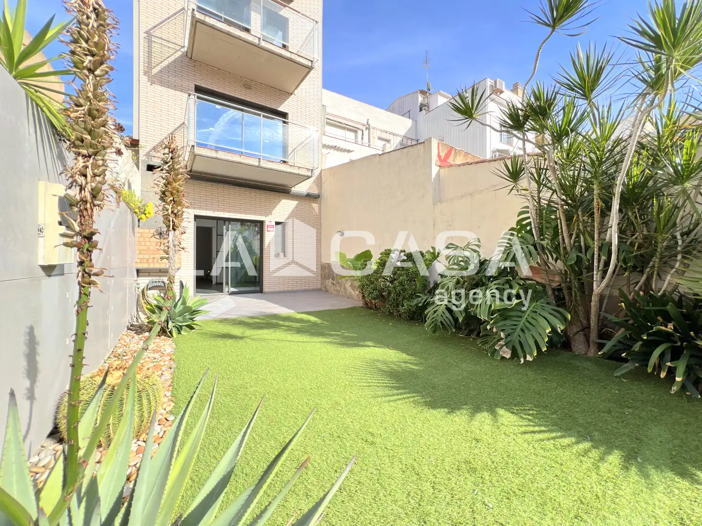 House with terrace for sale in Carrer del General Weyler, imagen 6