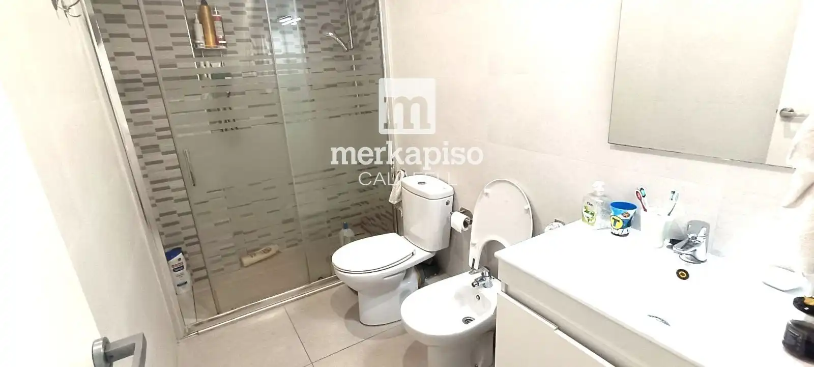 Bathroom of Flat for sale in El Vendrell  with Air Conditioner, Heating and Terrace