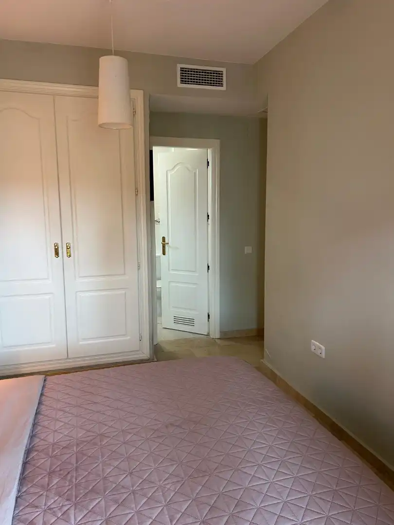 Dormitori de Apartament en venda en Manilva amb Aire condicionat, Terrassa i Traster
