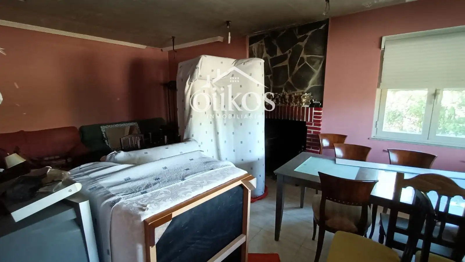 Bedroom of Houses for sale in Calvarrasa de Arriba
