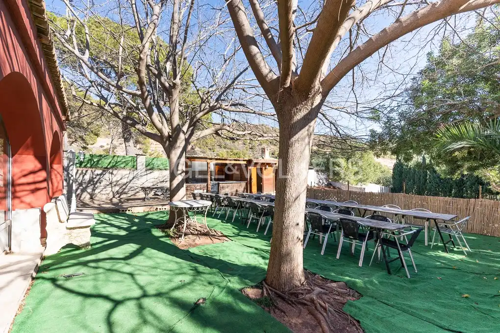 Casa o chalet en venta en Sagunto / Sagunt con Aire acondicionado, Calefacción y Jardín privado