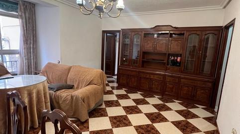 Foto 2 de Pis en venda a Renfe - Bulevar 1ª y 2ª Fase,  Jaén Capital