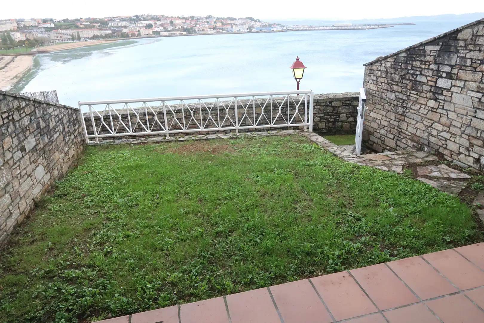 Terraza de Casa adosada de alquiler en Sada (A Coruña) con Calefacción, Amueblado y Horno
