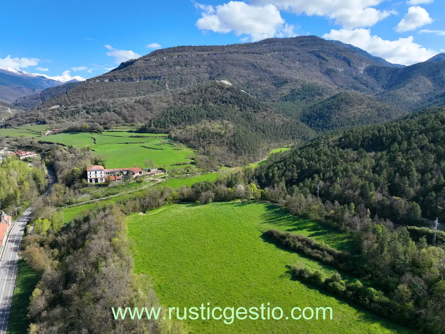 Exterior view of Country homes for sale in Campdevànol  with Private garden, Terrace and Balcony