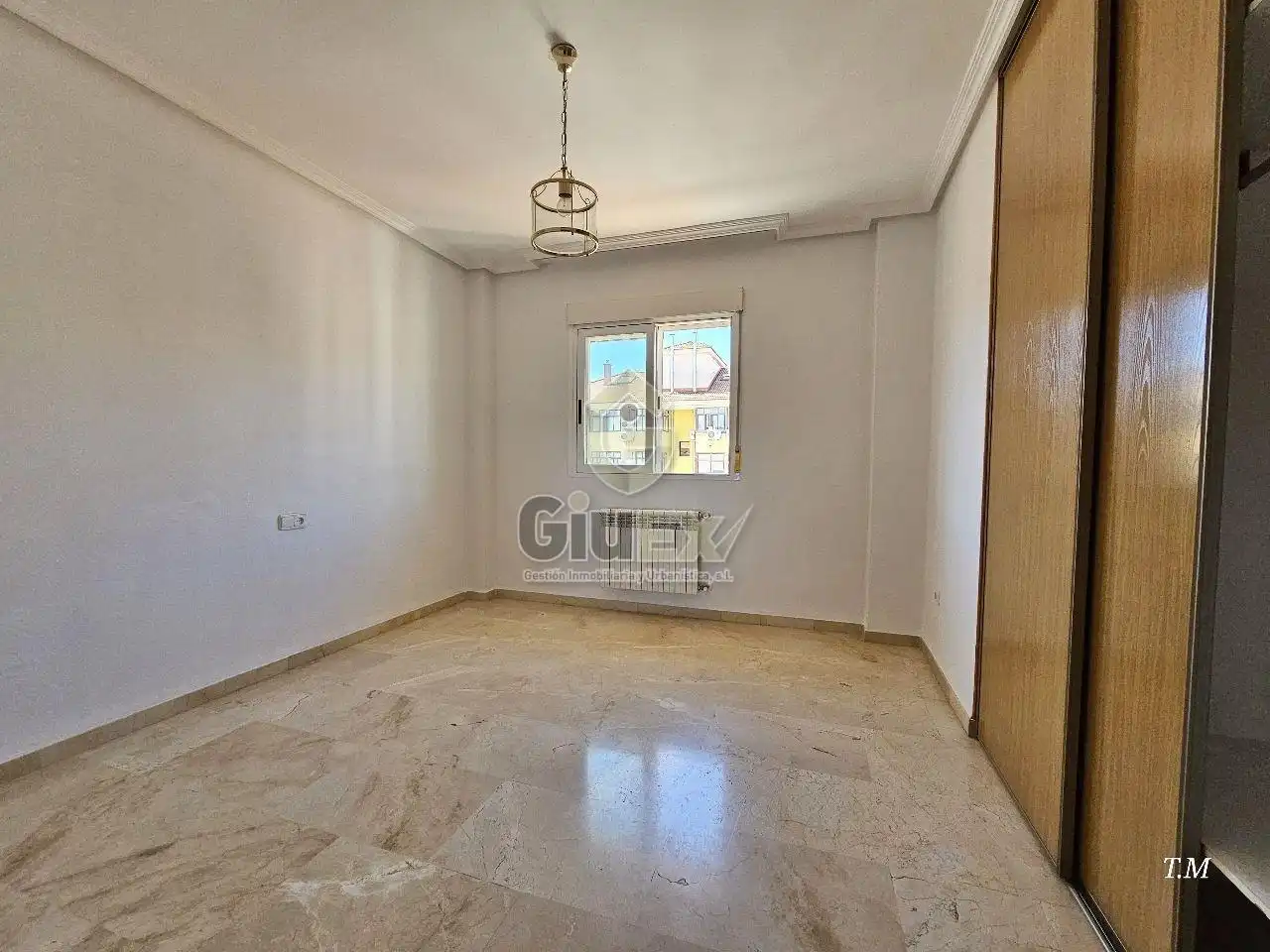 Habitación de Dúplex de alquiler en Cáceres con Aire acondicionado, Calefacción y Terraza