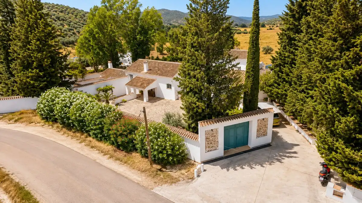 Casa rústica amb piscina en venda a Villanueva del Rosario