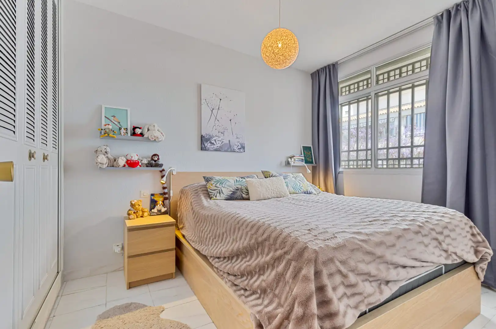 Dormitori de Apartament en venda en Fuengirola amb Terrassa, Moblat i Internet