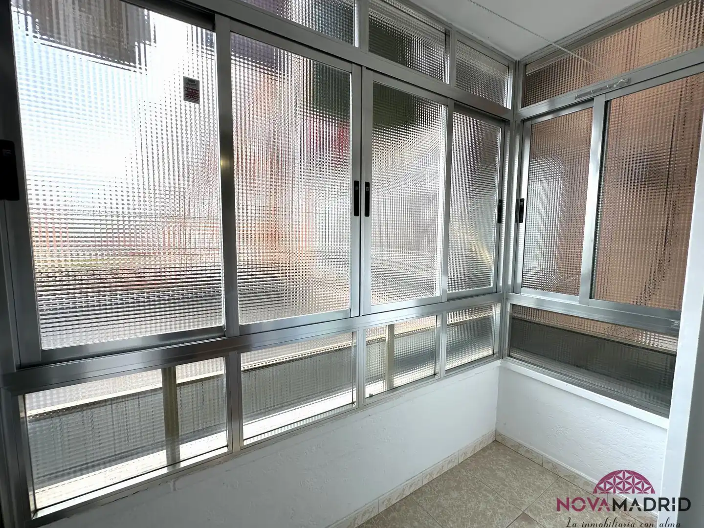 Terraza de Piso para compartir en Fuenlabrada con Terraza