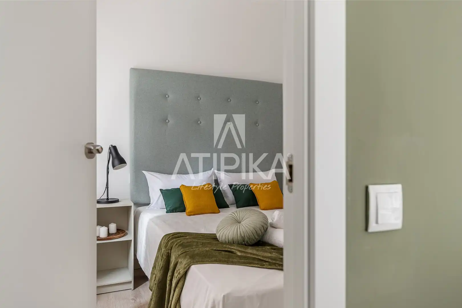Bedroom of Flat for rent in Barcelona  with Air Conditioner, Heating and Parquet flooring
