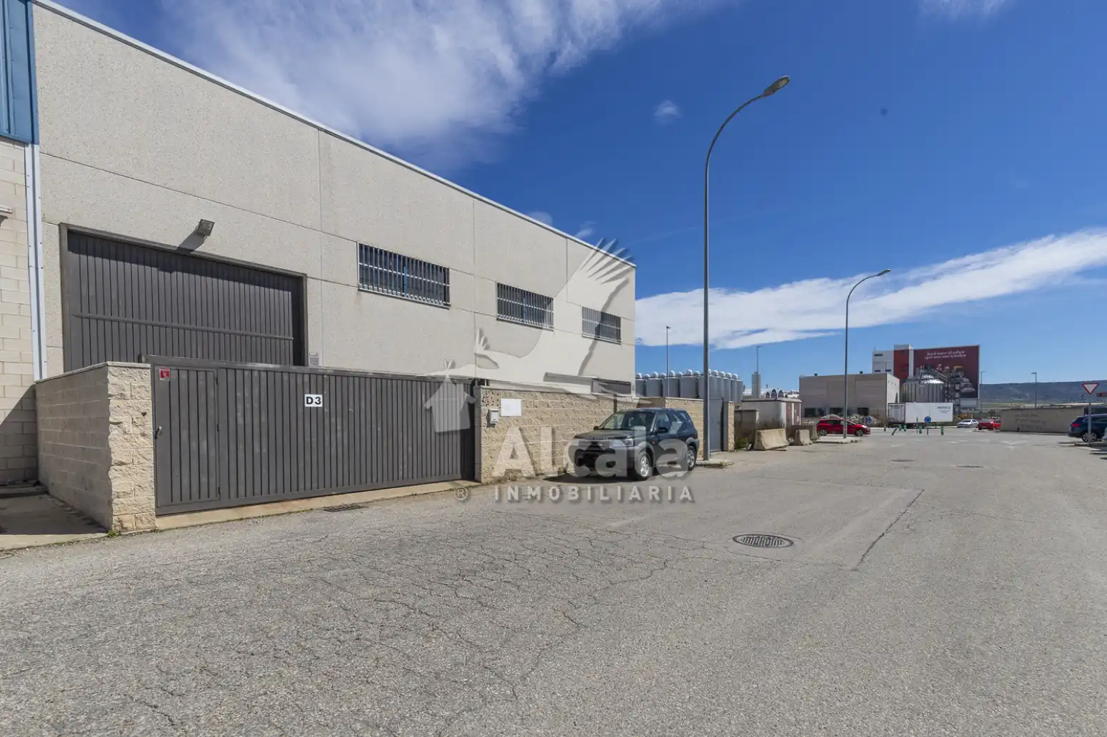 Exterior view of Industrial buildings for sale in Alovera