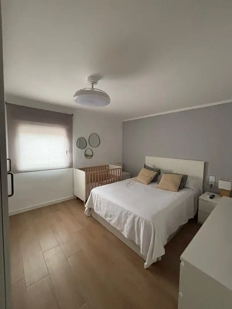 Schlafzimmer von Einfamilien-Reihenhaus zum Verkauf in Cocentaina mit Klimaanlage und Heizung