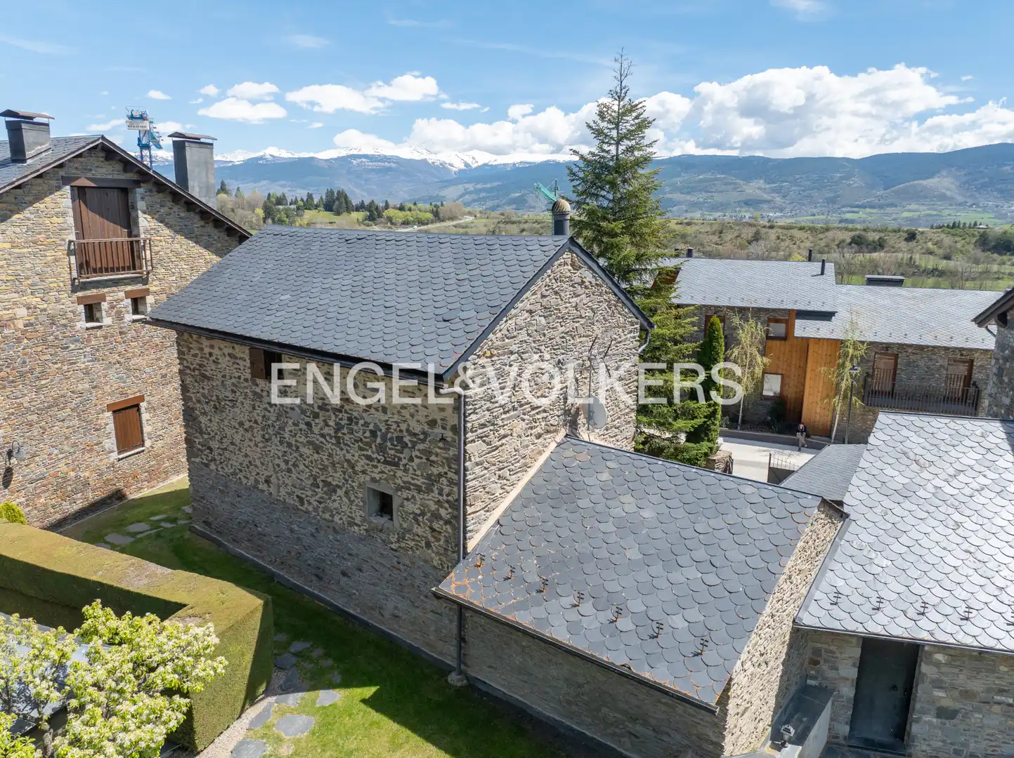 Vista exterior de Casa o chalet en venta en Bolvir con Calefacción, Jardín privado y Parquet