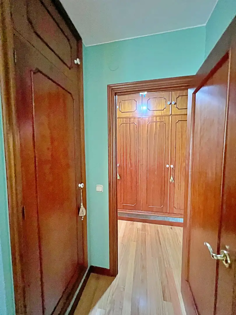 Wohnung zum Verkauf in Lugo mit Heizung, Parkett und Möbliert