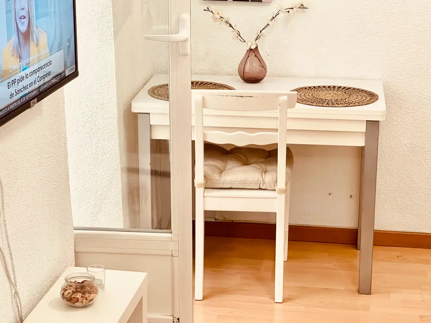 Bedroom of Apartments for rent in Madrid  with Heating, Terrace and Furnished