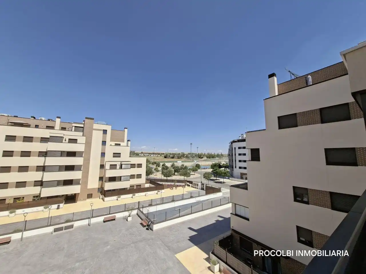 Terrassa de Pis en venda en Azuqueca de Henares amb Aire condicionat, Calefacció i Jardí privat