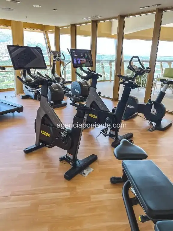 Apartament de lloguer a Avenida Mexico, Playa Poniente