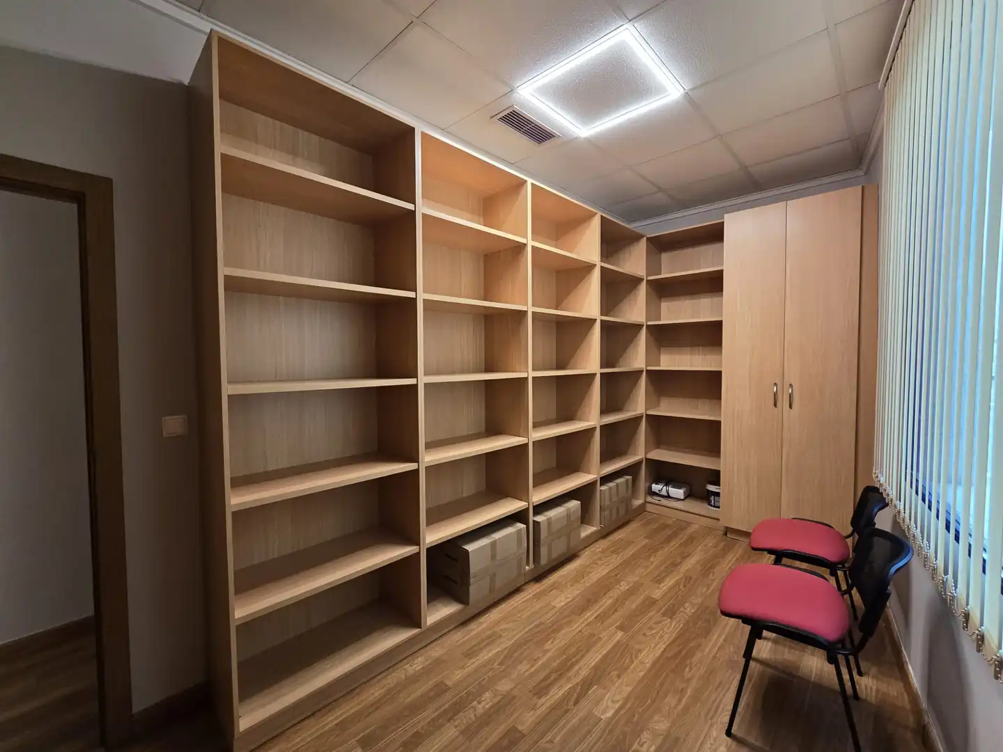 Local de alquiler en Torrevieja con Aire acondicionado, Parquet y Amueblado
