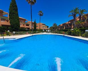 Piscina de Apartament en venda en Chiclana de la Frontera amb Aire condicionat, Calefacció i Jardí privat
