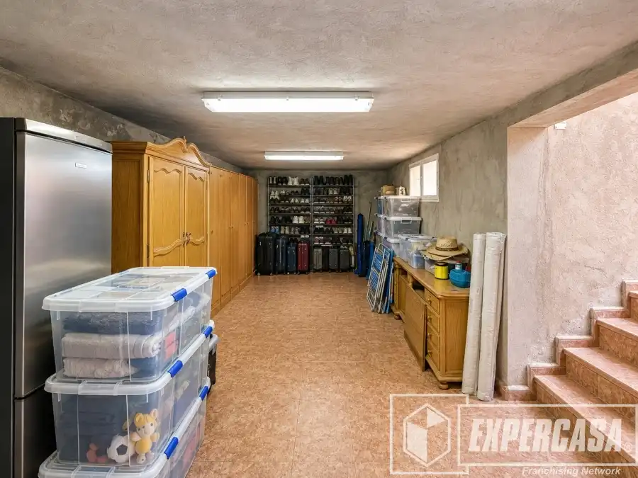 Casa o chalet en venta en Llíria con Aire acondicionado, Trastero y Piscina