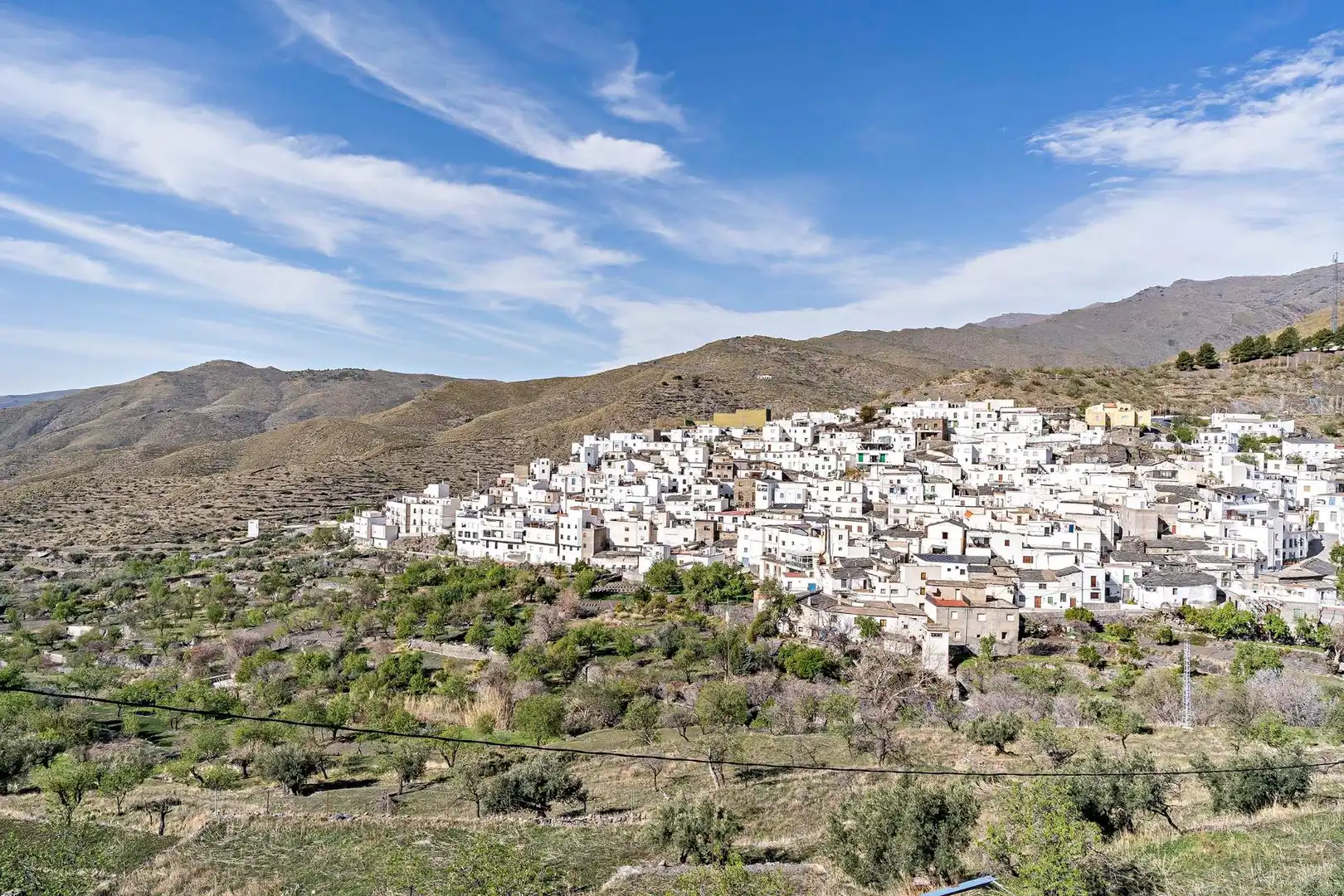 Vista exterior de Àtic en venda en Velefique amb Aire condicionat, Calefacció i Jardí privat